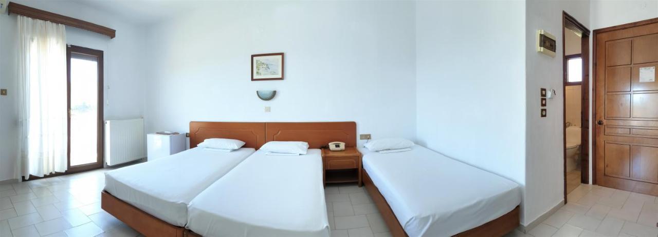 Hotel Ermioni Kalamítsion Buitenkant foto